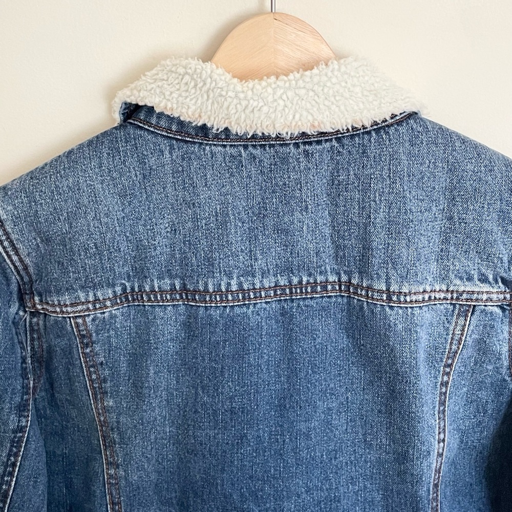 NEW Kensie Jeans Fur Lined Distressed Button Trucker Jacket Women’s Large - Picture 10 of 11